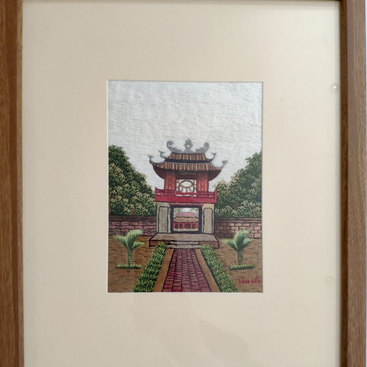 Hand-embroidered painting - Temple of Literature (small size)